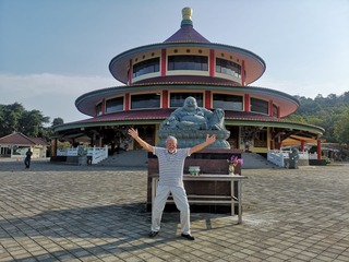 181005 Temple2.jpg